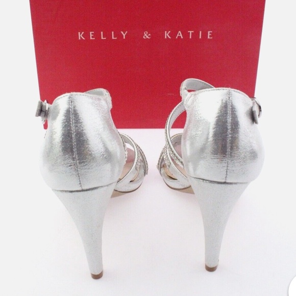 Kelly & Katie Women's Silver Rhinestone Sandals 9 1/2 NWOT - Picture 3 of 15